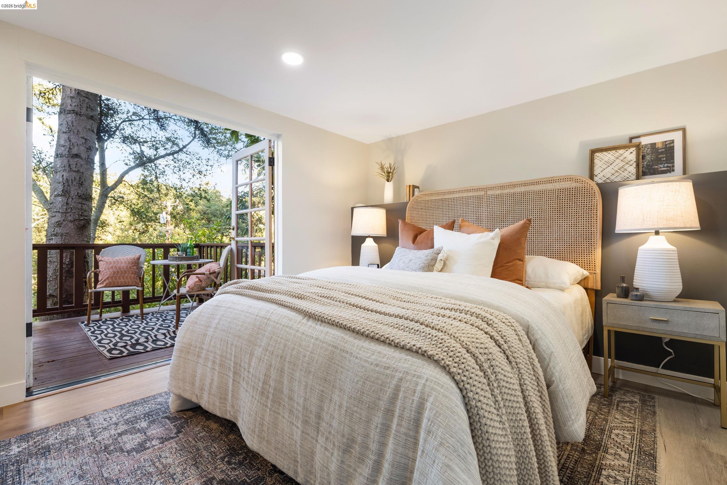 6211 Valley View Road Oakland, CA 94611 - Photo 20 of 34