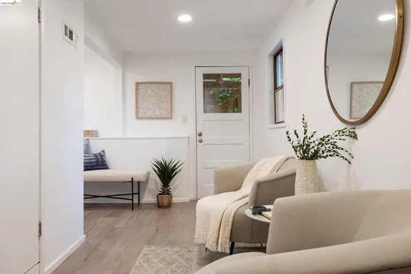 $949,000 | 6211 Valley View Road, Oakland, CA 94611