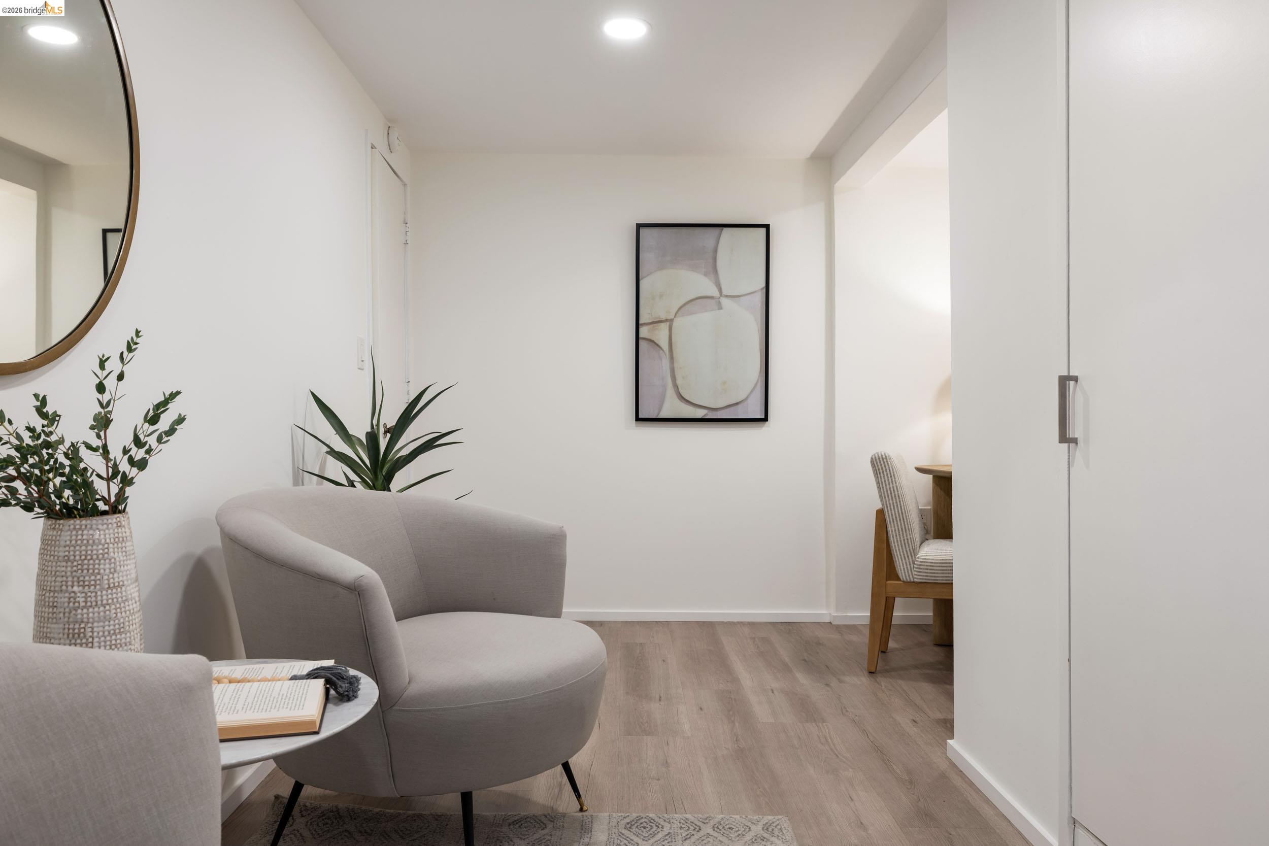 6211 Valley View Road Oakland, CA 94611 - Photo 25 of 34