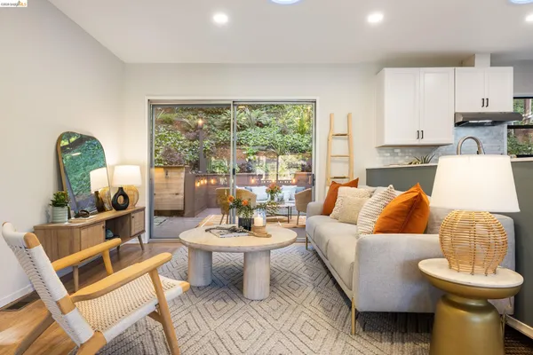 $949,000 | 6211 Valley View Road, Oakland, CA 94611