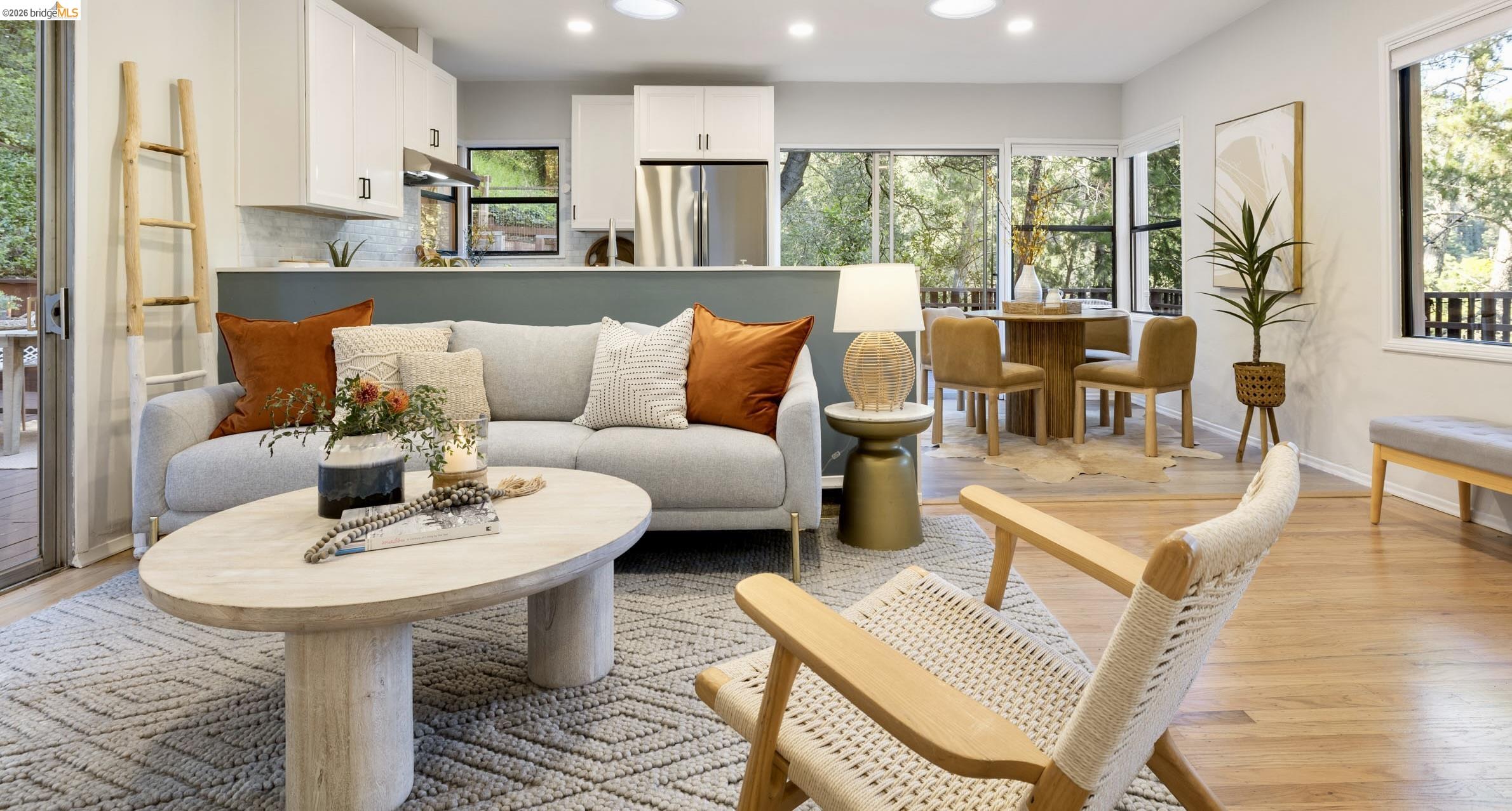 6211 Valley View Road Oakland, CA 94611 - Photo 7 of 34