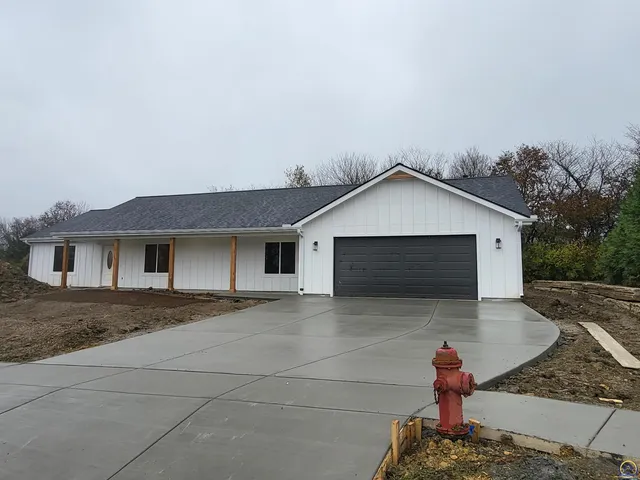 $325,000 | 3328 Southeast Powell Street, Topeka, KS 66605