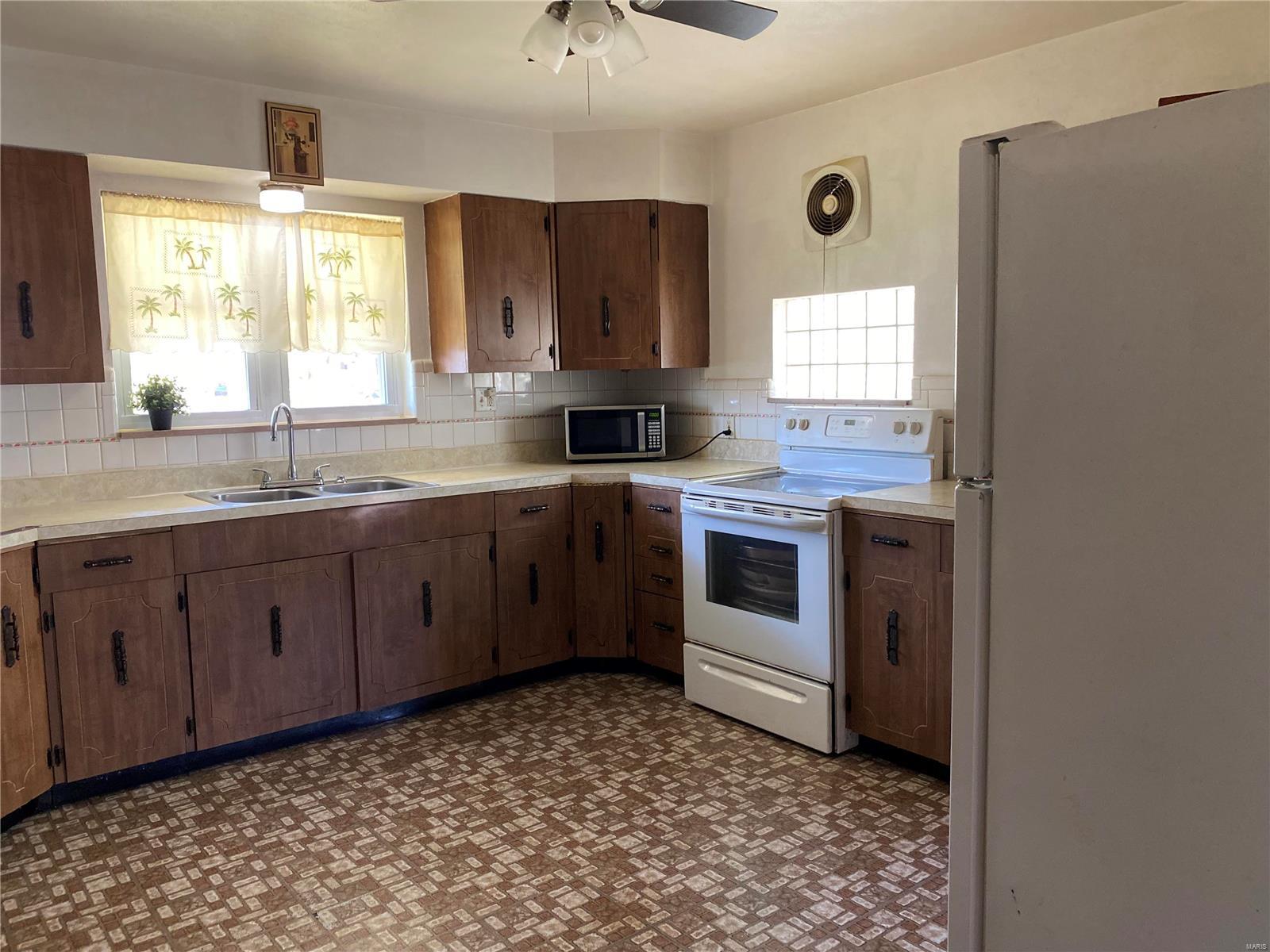6601 Morgan Ford Road St. Louis, MO 63116 - Photo 10 of 25