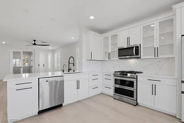 $685,000 | 58 Lake Bluff Court, Henderson, NV 89011