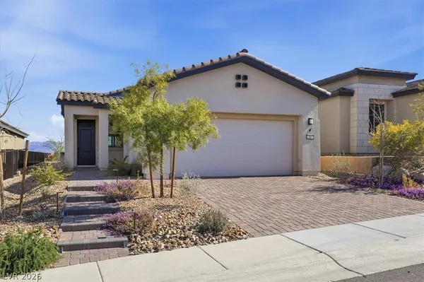 $685,000 | 58 Lake Bluff Court, Henderson, NV 89011