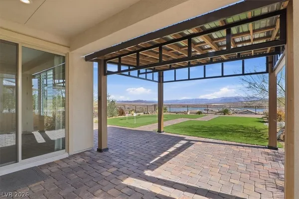$685,000 | 58 Lake Bluff Court, Henderson, NV 89011