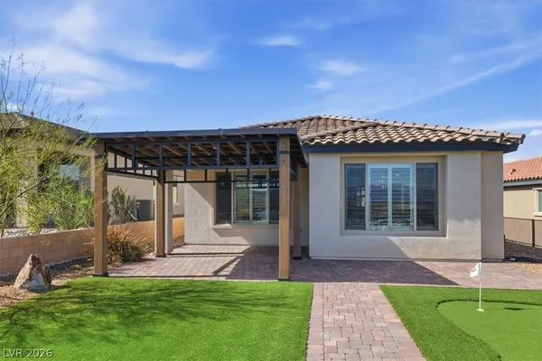$685,000 | 58 Lake Bluff Court, Henderson, NV 89011