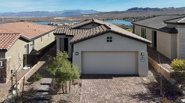 $685,000 | 58 Lake Bluff Court, Henderson, NV 89011