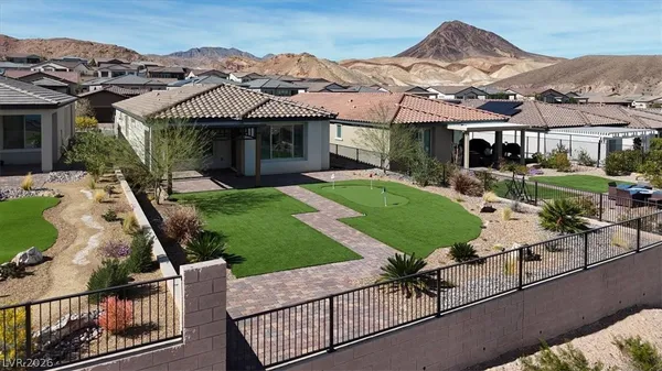 $685,000 | 58 Lake Bluff Court, Henderson, NV 89011