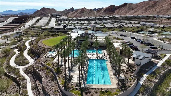 $685,000 | 58 Lake Bluff Court, Henderson, NV 89011