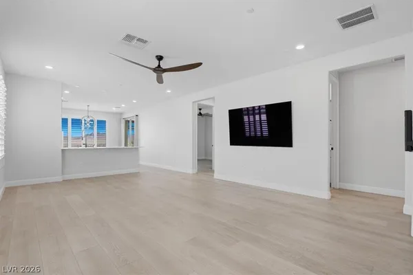 $685,000 | 58 Lake Bluff Court, Henderson, NV 89011