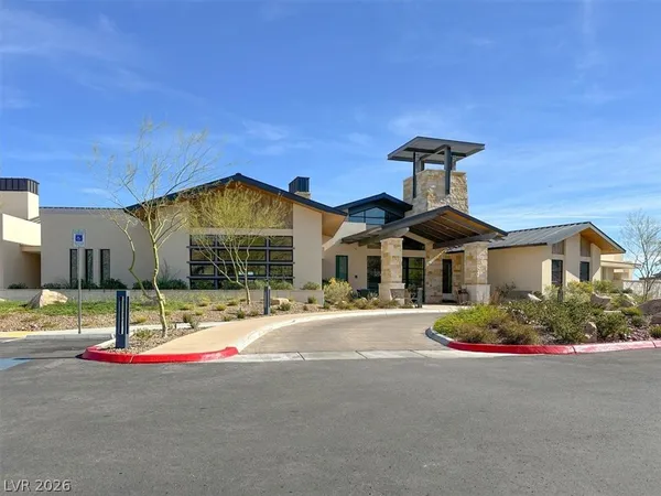 $685,000 | 58 Lake Bluff Court, Henderson, NV 89011