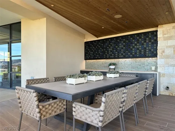 $685,000 | 58 Lake Bluff Court, Henderson, NV 89011