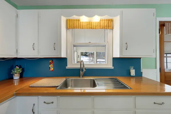 $310,000 | 23 Pappas Road, Claremont, NH 03743