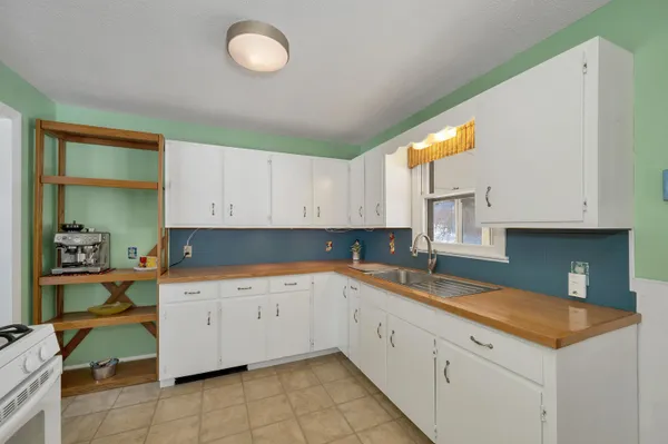 $310,000 | 23 Pappas Road, Claremont, NH 03743