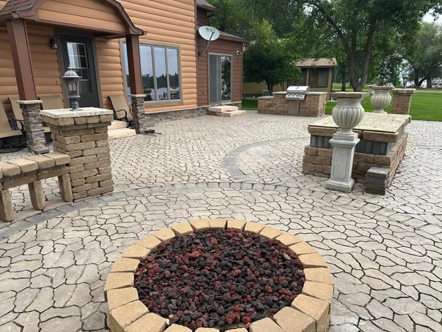 $749,000 | 70 Lakeview Drive, Slayton, MN 56172