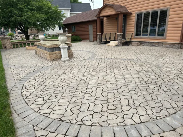 $749,000 | 70 Lakeview Drive, Slayton, MN 56172