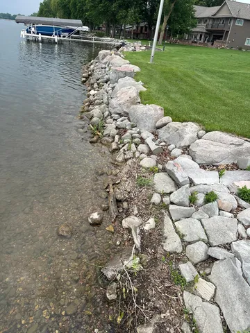 $749,000 | 70 Lakeview Drive, Slayton, MN 56172