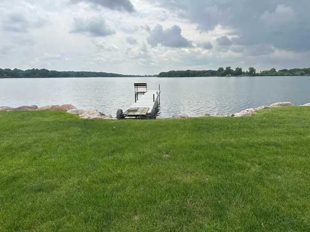 $749,000 | 70 Lakeview Drive, Slayton, MN 56172