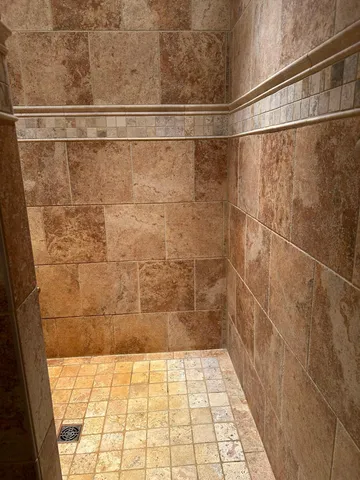 $749,000 | 70 Lakeview Drive, Slayton, MN 56172