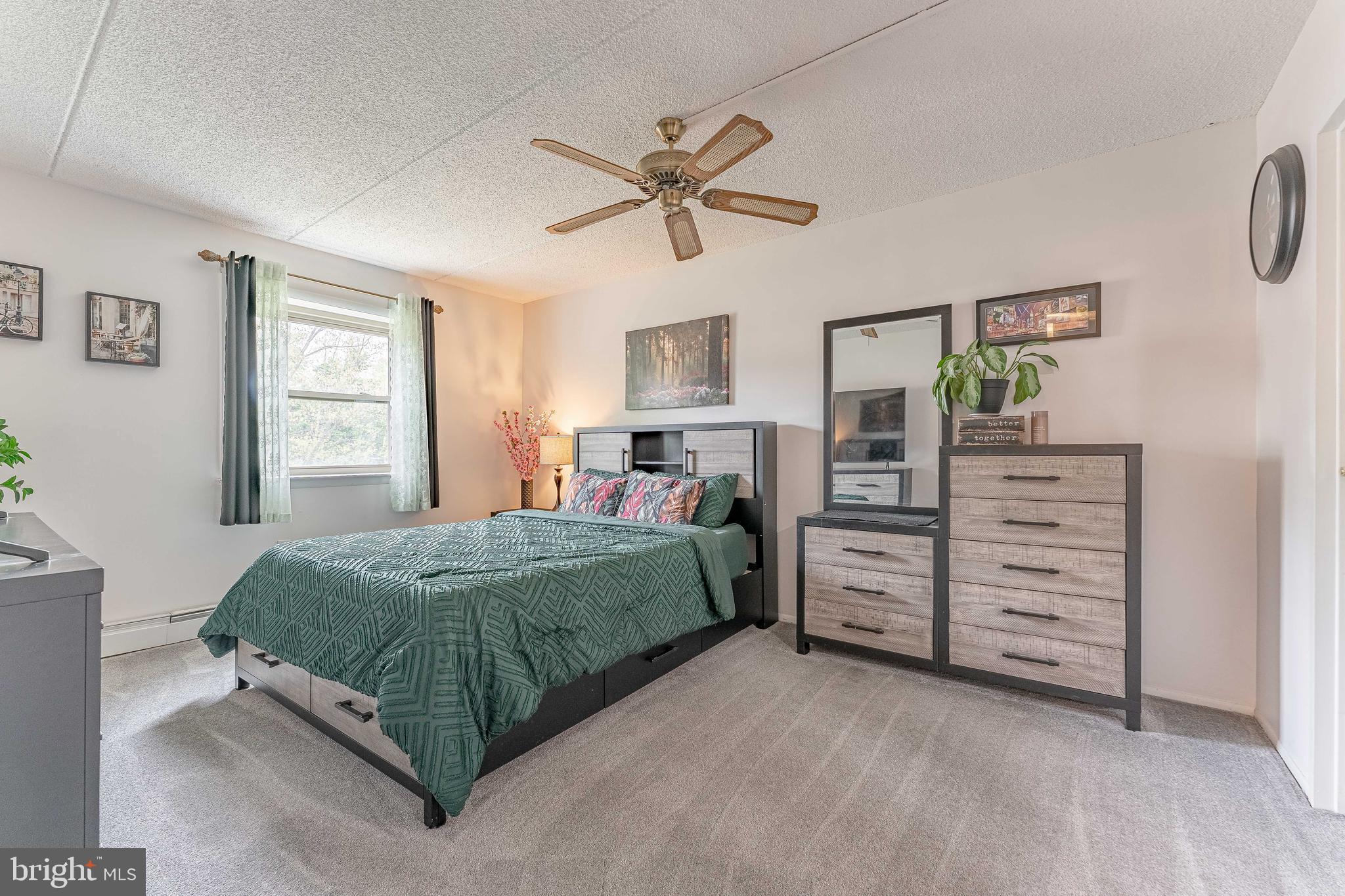 280 Bridgewater Road, Unit D12 Brookhaven, PA 19015 - Photo 22 of 34 Primary Bedroom
