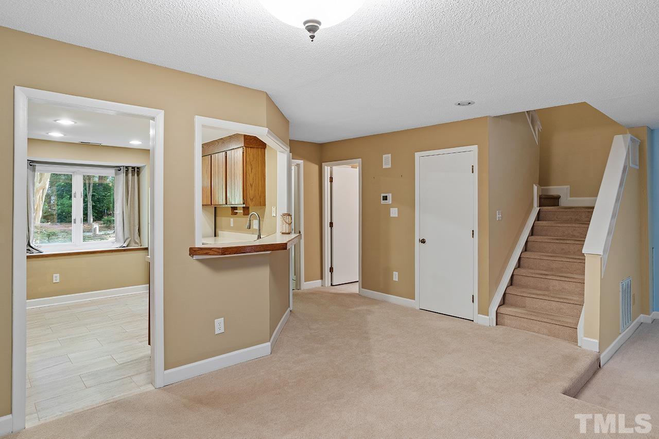 4341 Sunscape Lane Raleigh, NC 27613 - Photo 7 of 32