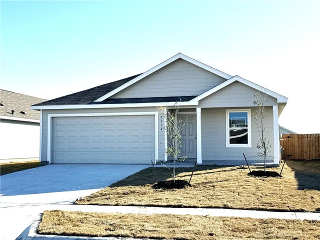 $2,100 | 2714 Martell Street, Corpus Christi, TX 78415