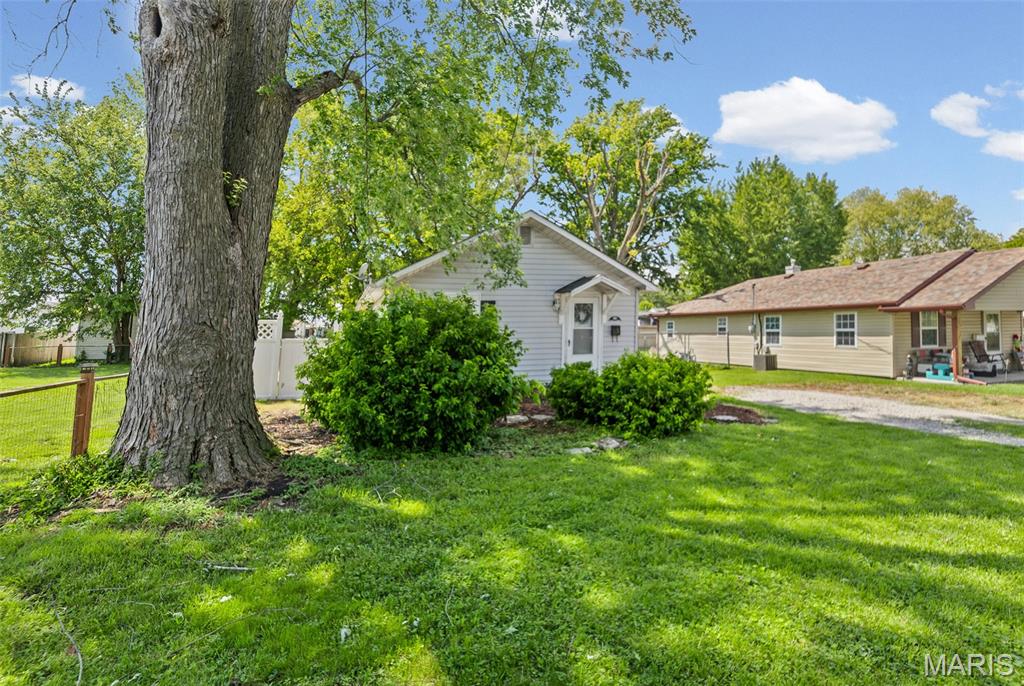 570 Shellview Street Bethalto, IL 62010 - Photo 4 of 26