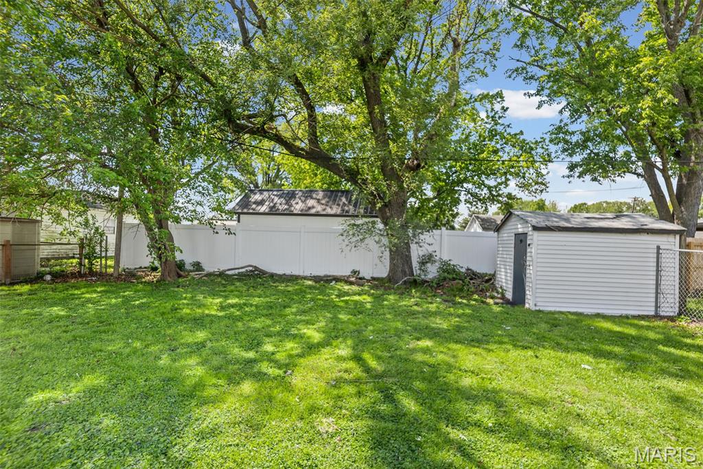 570 Shellview Street Bethalto, IL 62010 - Photo 5 of 26