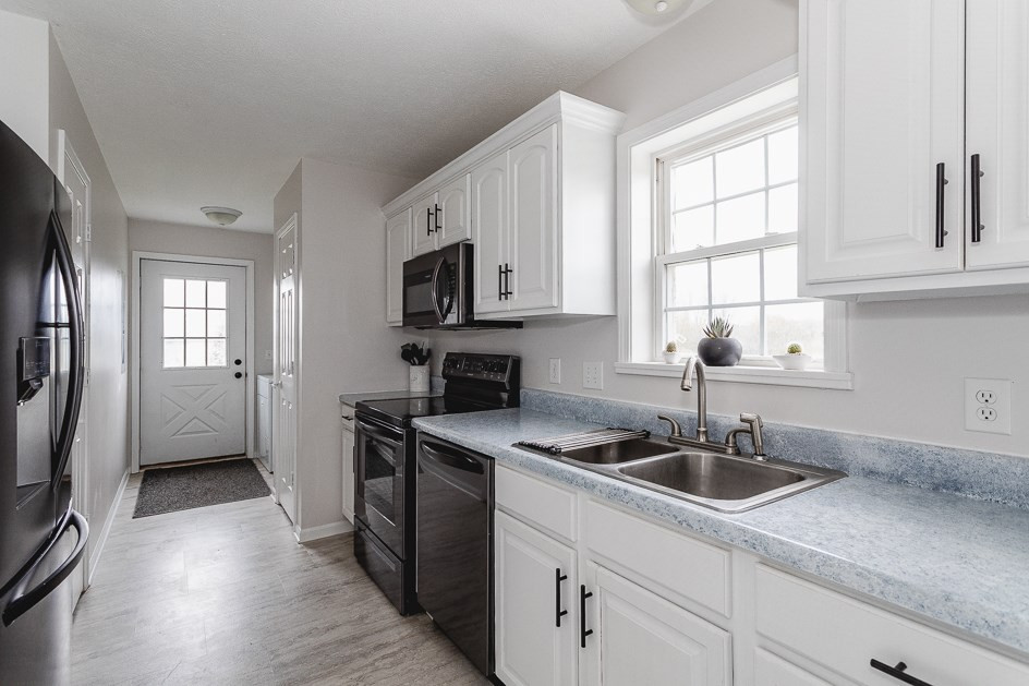 11293 Hoxie Road North Adams, MI 49262 - Photo 13 of 41 Photo 13