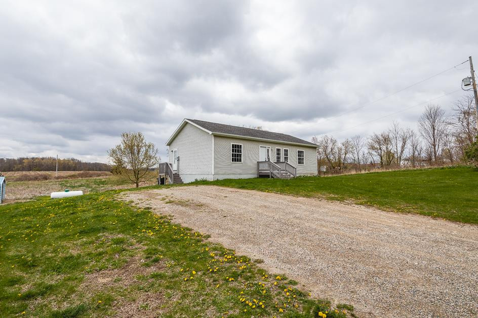 11293 Hoxie Road North Adams, MI 49262 - Photo 32 of 41 Photo 32