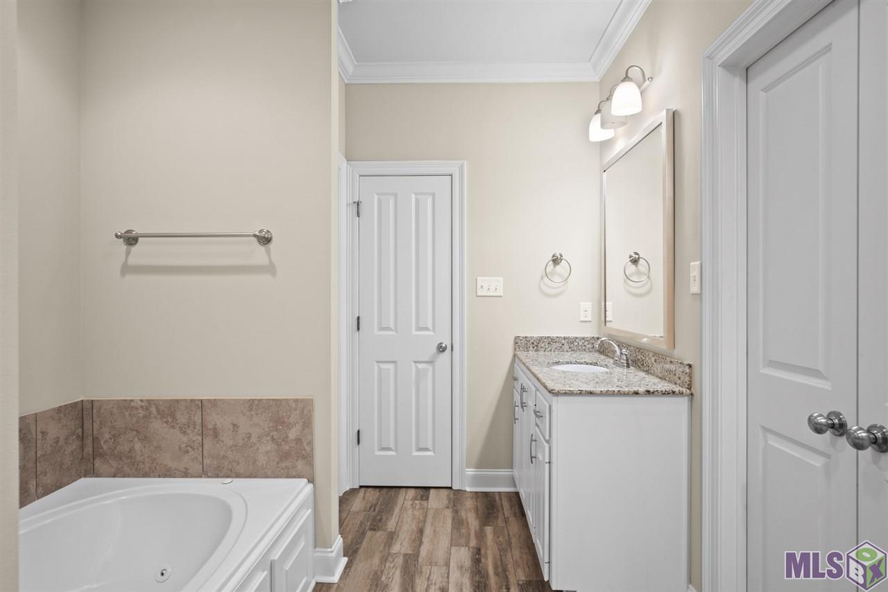 7723 Ibiza Drive Baton Rouge, LA 70820 - Photo 12 of 22