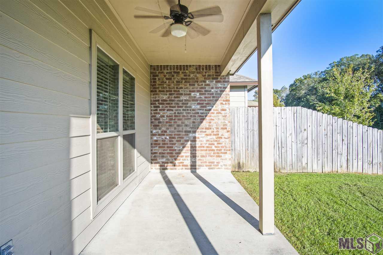 7723 Ibiza Drive Baton Rouge, LA 70820 - Photo 20 of 22 Covered patio - perfect for entertaining