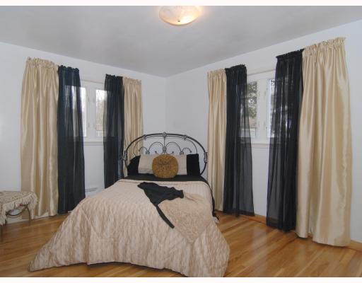 138 Macarthur Road Woonsocket, RI 02895 - Photo 12 of 12 Bedroom.