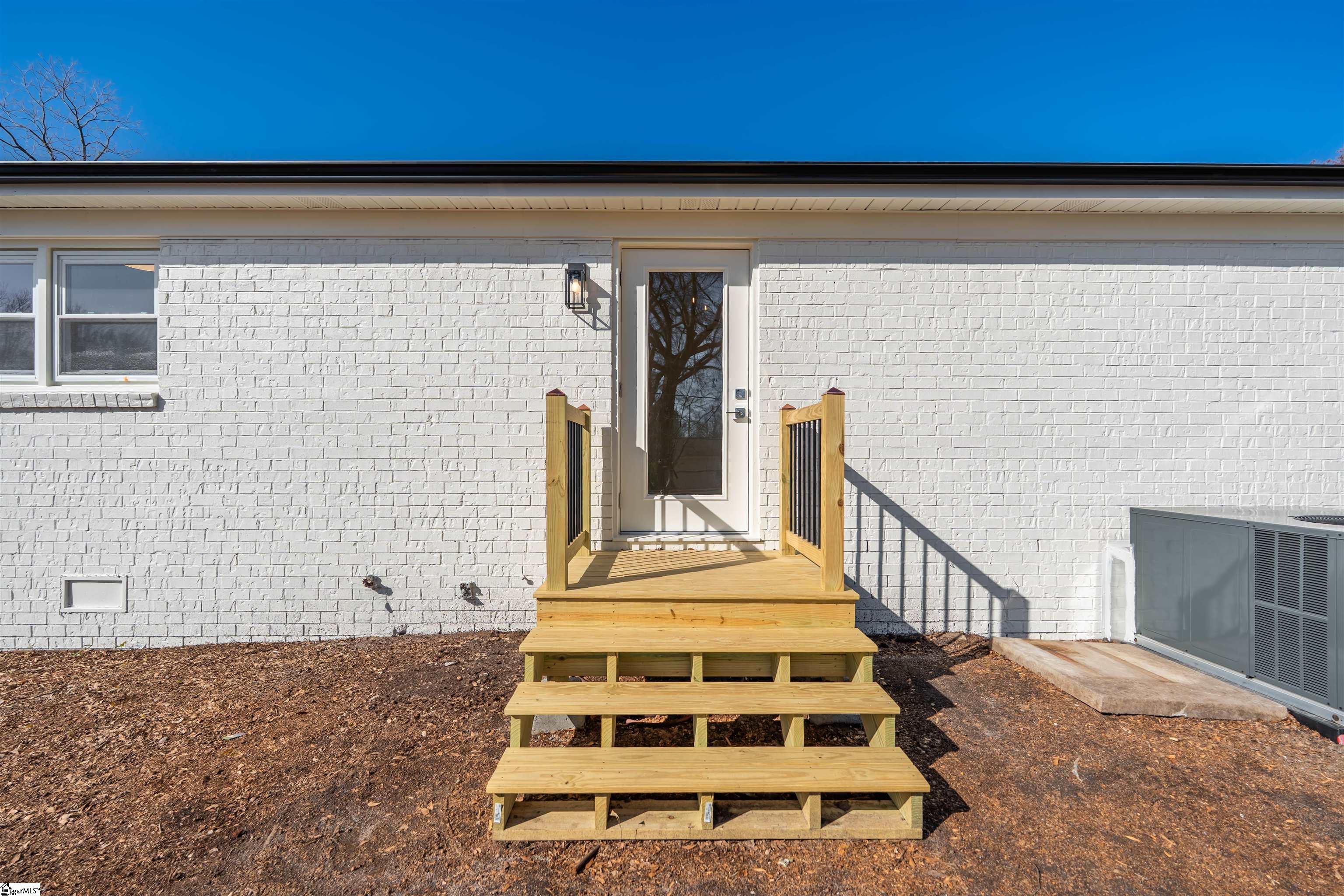 1209 South Main Street Fountain Inn, SC 29644 - Photo 27 of 31 Gallery Image 27