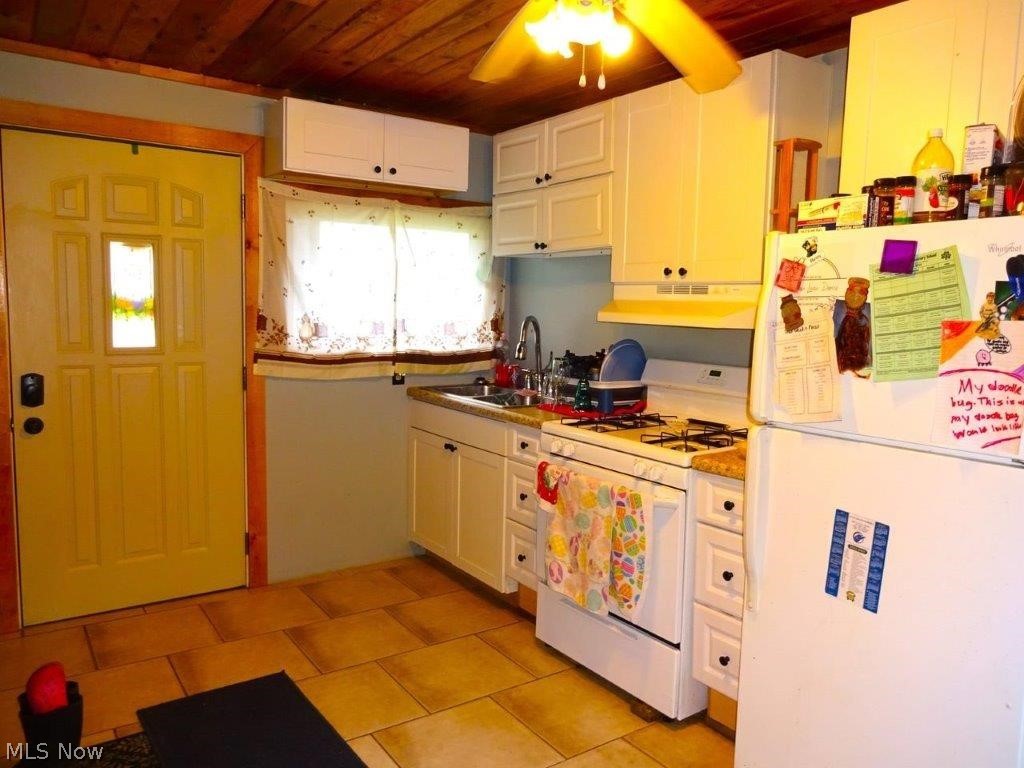 14479 Elk River Road Duck, WV 25063 - Photo 5 of 48