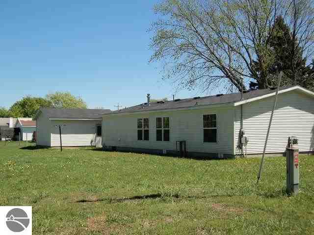 519 Elder Road Mancelona, MI 49659 - Photo 5 of 26 1743946-4.JPG