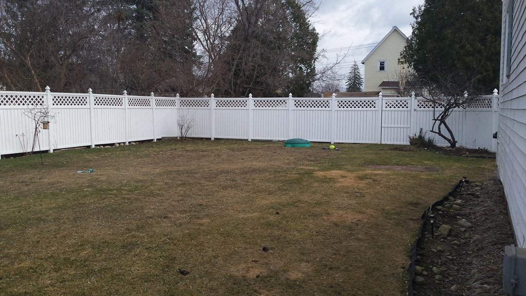 8 Lyon Street Plattsburgh, NY 12901 - Photo 4 of 22 Gallery Image 4