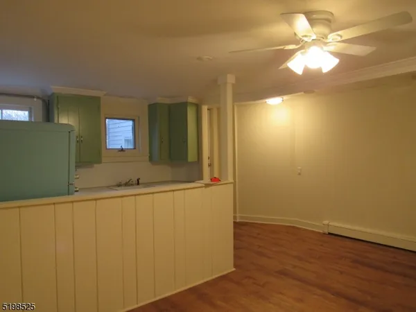 $1,750 | 49 Bridge Street, Frenchtown, NJ 08825