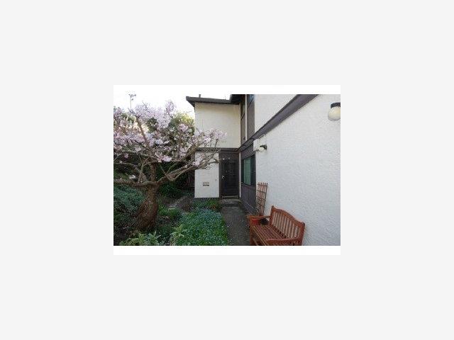 504 Monterey Road, Unit 3 Pacifica, CA 94044 - Photo 2 of 9