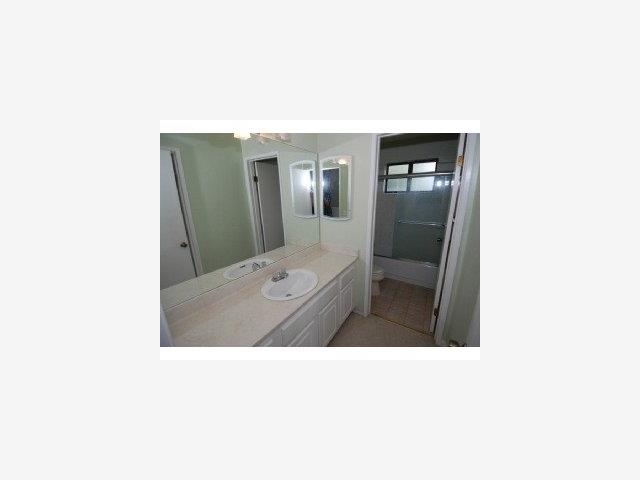 504 Monterey Road, Unit 3 Pacifica, CA 94044 - Photo 3 of 9