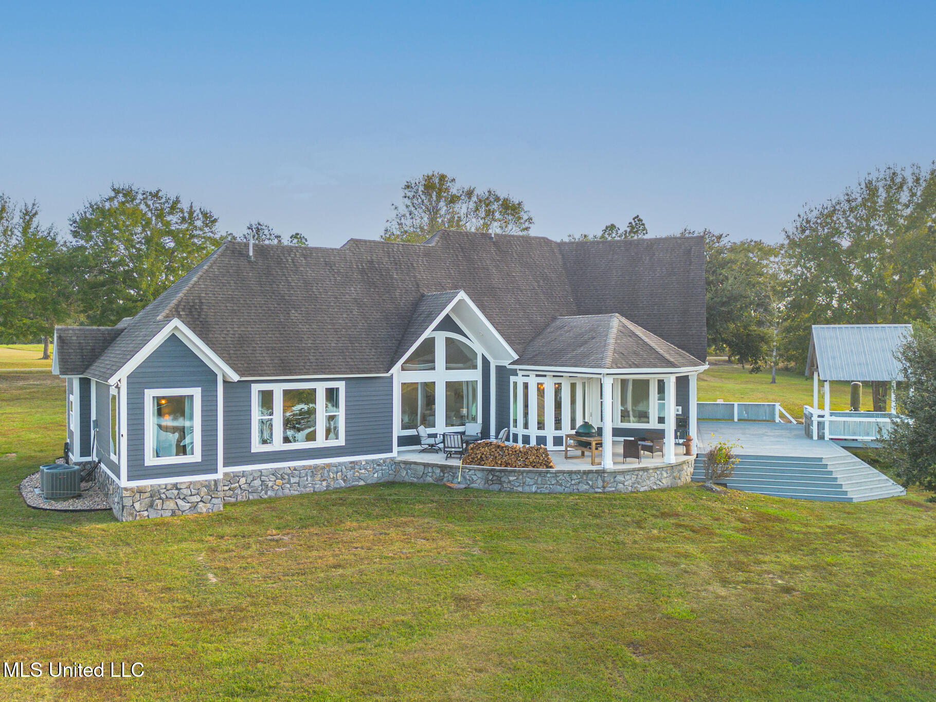 17245 Doc Lizana Road Gulfport, MS 39503 - Photo 3 of 45 11525-15