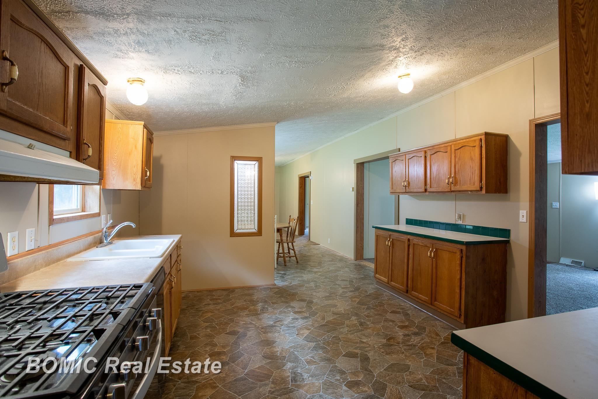 4562 Hanes Road Vassar, MI 48768 - Photo 7 of 21