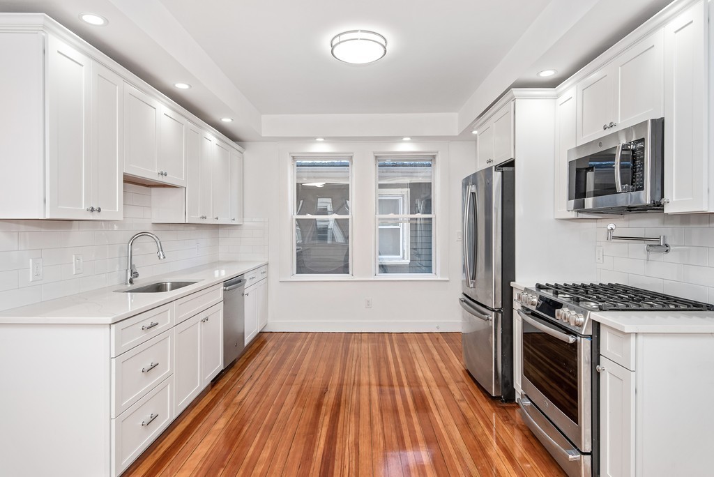 42 Maple Avenue, Unit 3 Cambridge, MA 02139 - Photo 2 of 20