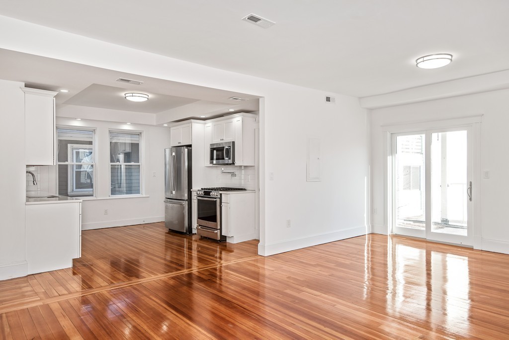 42 Maple Avenue, Unit 3 Cambridge, MA 02139 - Photo 7 of 20