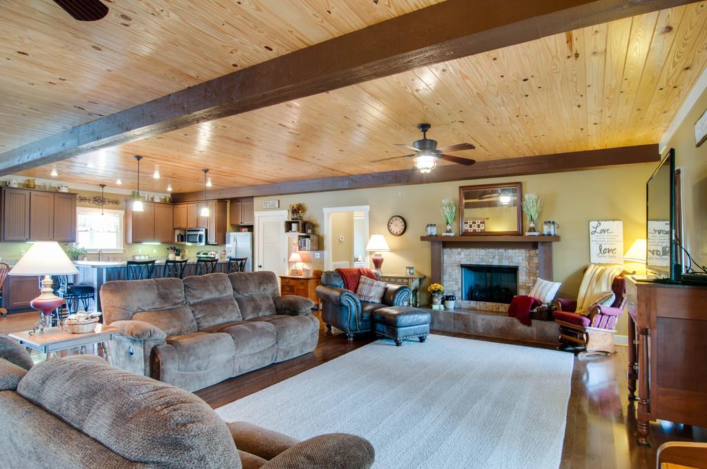7809 West Lick Creek Road Primm Springs, TN 38476 - Photo 8 of 30 Gallery Image 8