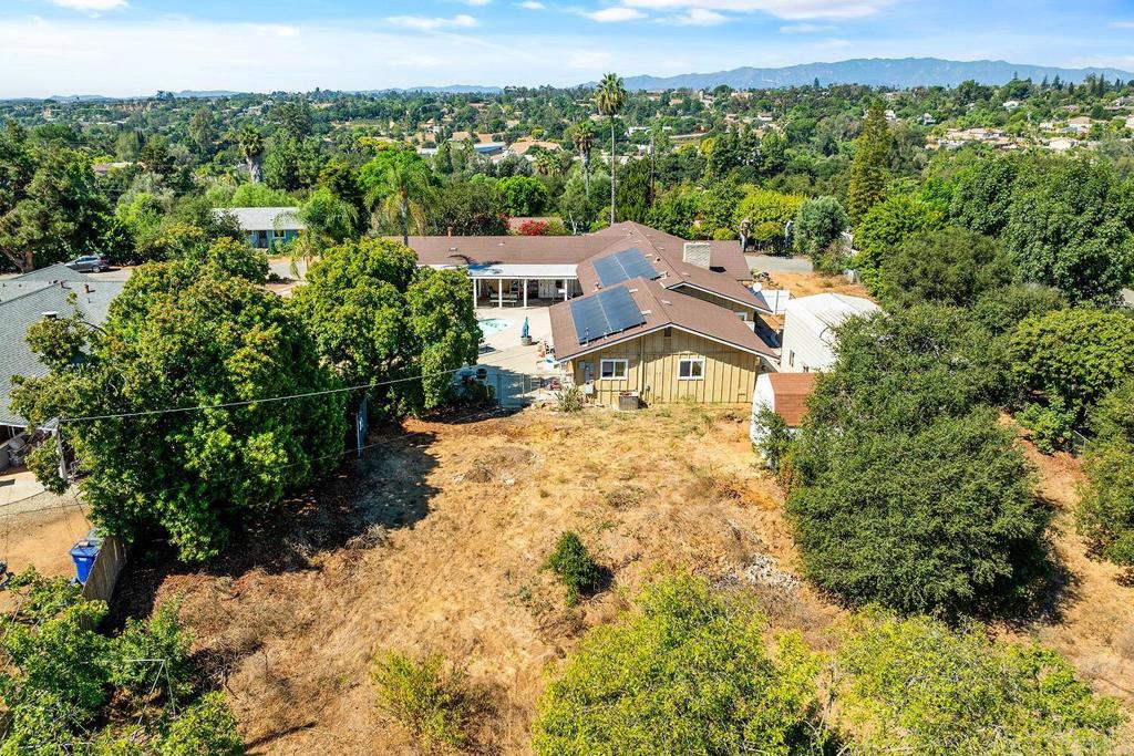 1358 Los Amigos Fallbrook, CA 92028 - Photo 6 of 62