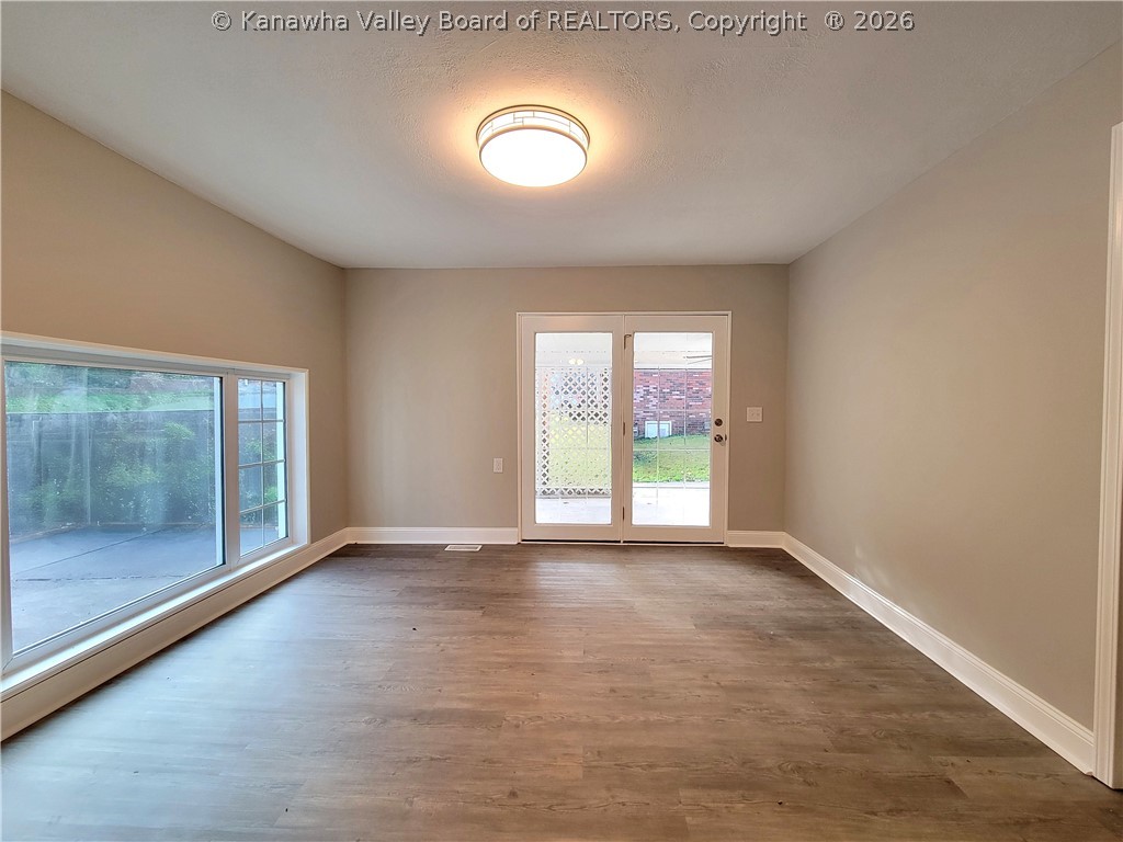 174 Hidden Valley Road Chapmanville, WV 25508 - Photo 7 of 24 Gallery Image 7