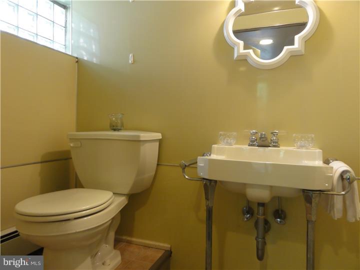 822 Dover Road Wynnewood, PA 19096 - Photo 18 of 25