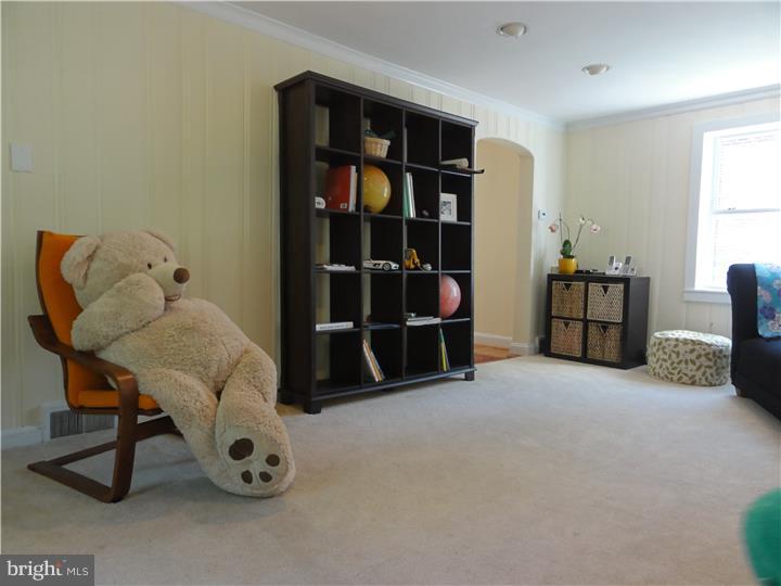 822 Dover Road Wynnewood, PA 19096 - Photo 5 of 25